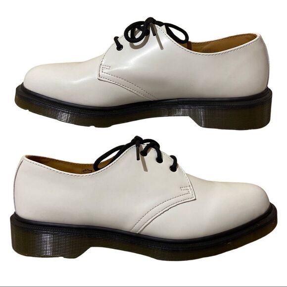 HTF Dr. Martens Unisex White Light Academia Smooth Leather Oxfords #10078 - Picture 5 of 8